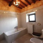 Fattoria Albanese Labardi Farmház *
